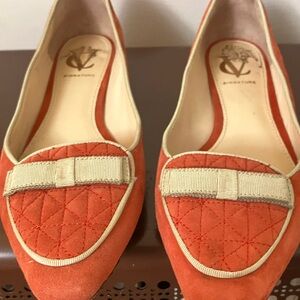 Vince Camuto leather and suede Orange Flats with Cream Accent - comfortable
